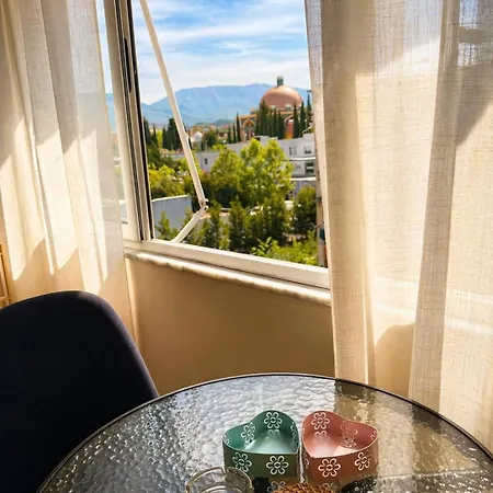 Umbrella House Apartment