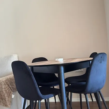 Apartament Umbrella House *