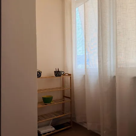 דירה Umbrella House *