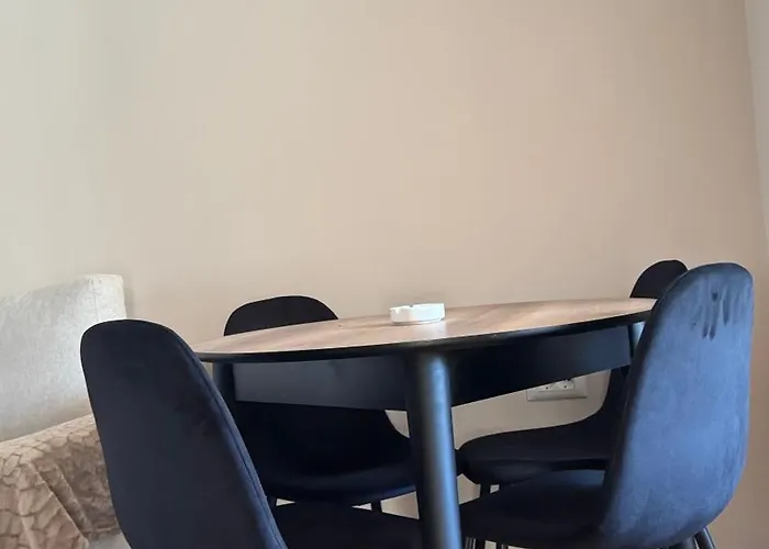 דירה Umbrella House *