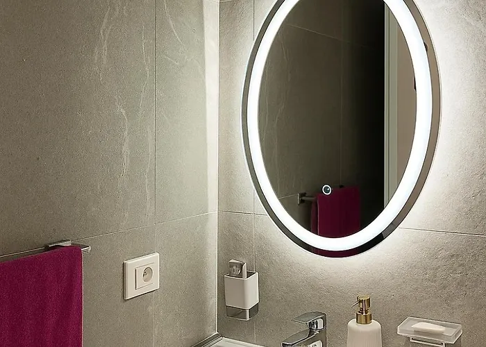 Umbrella House * טיראנה